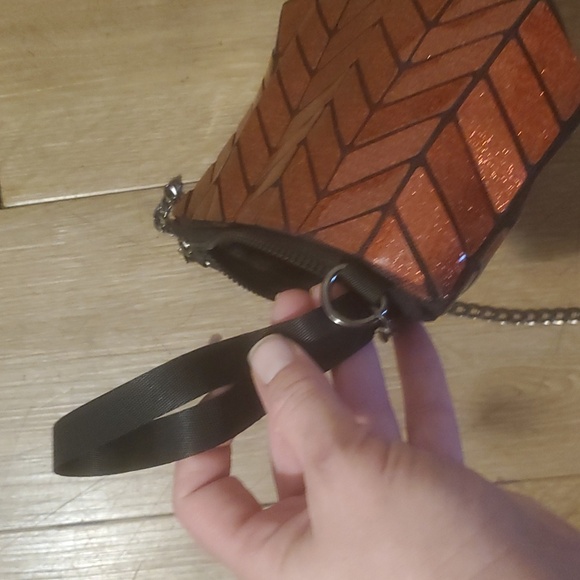 New Emilio Pepe Made in Italy Geometric Interchangeable Chain Bag. - Picture 9 of 14